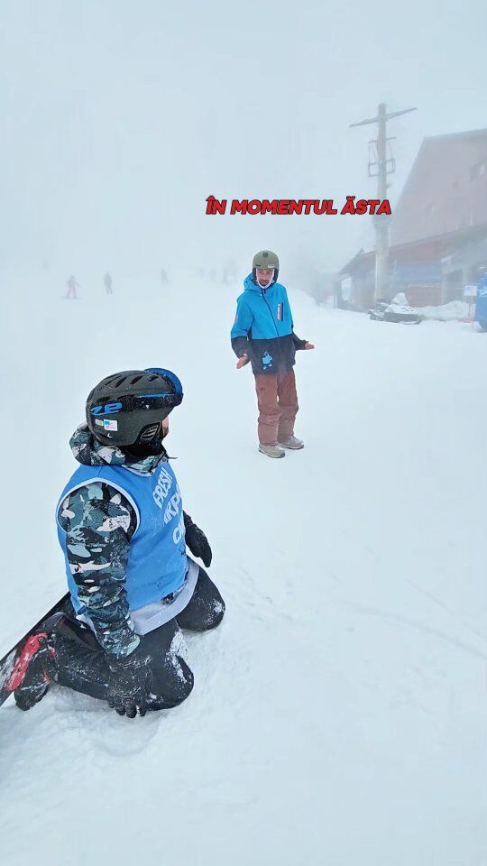 Totul pe instinct 🤣

#snowboardromania #paltinisarena #munte #instructordesnowboard